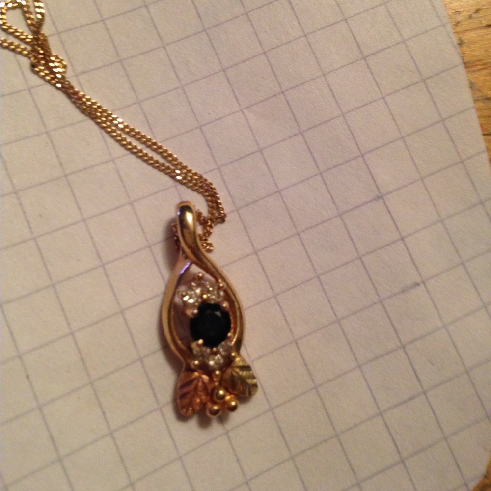 Black Hills Gold! Blue Sapphire, 6 diamonds